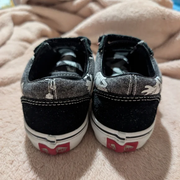 Vans X Disney Old Skool Micky Mouse and Friends Disney100 Collection - Picture 4 of 11